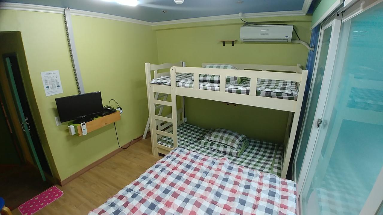 Bluefish Guesthouse Пусан Екстериор снимка