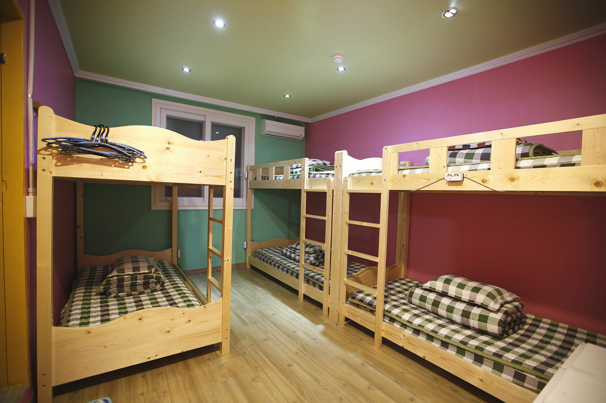 Bluefish Guesthouse Пусан Екстериор снимка